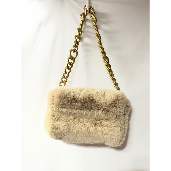 Zara Womens Beige Faux Fur Shoulder Bag Chunky Gold Chain Strap Flap Handbag - Picture 2 of 3